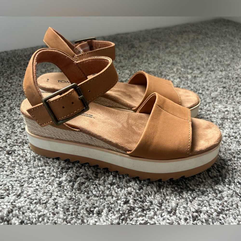 Tom’s “Diana” Platform Sandal - 6.5